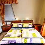 De Lux Apartment *