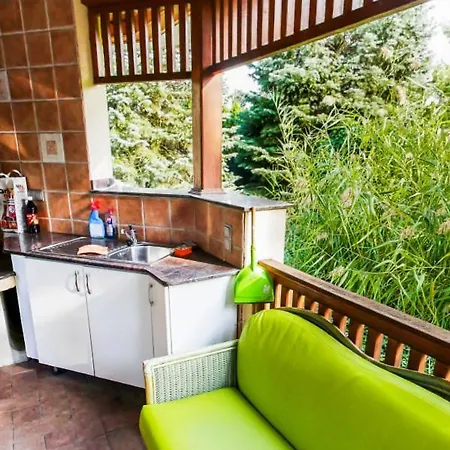 Apartment De Lux *