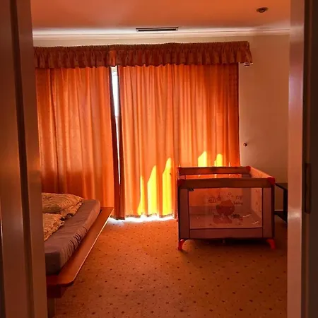 公寓 De Lux Nyíregyháza